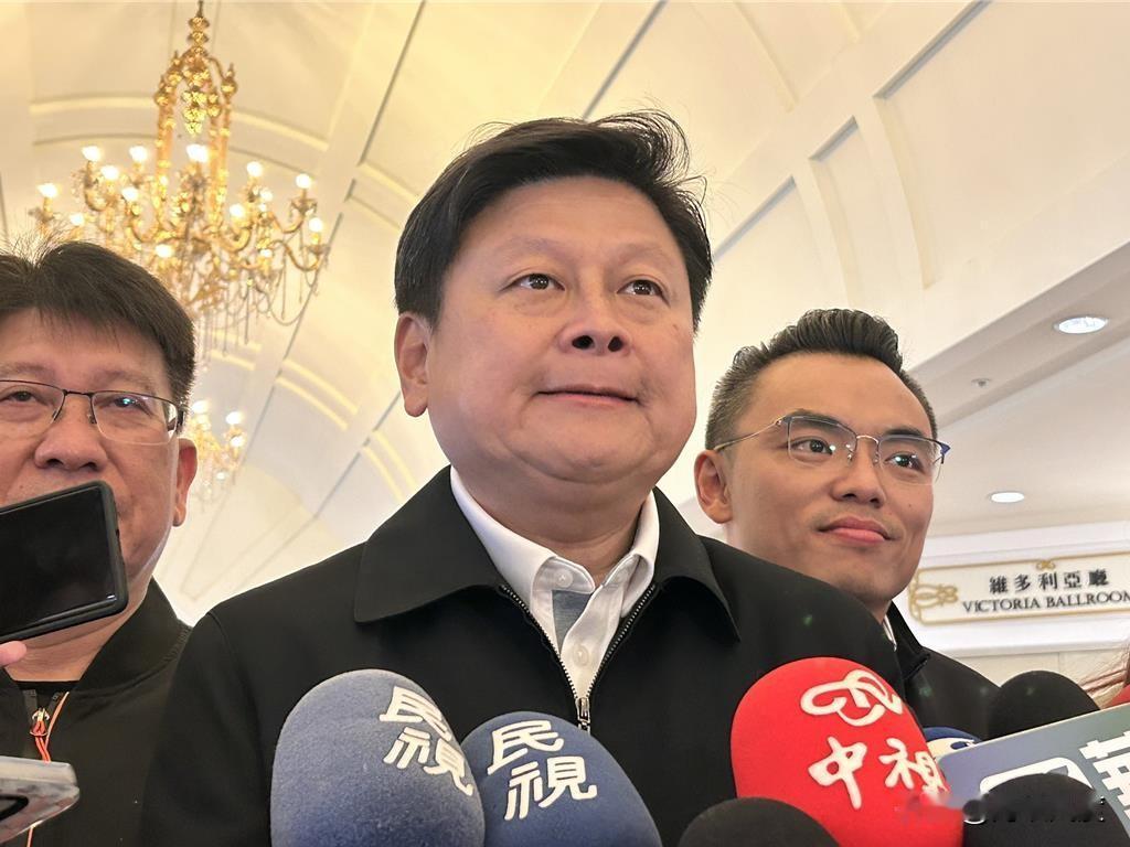 国民党礼让召委遭强烈反弹，傅昆萁通过党团高层回应：绿营带风向！傅昆萁近来成为众矢