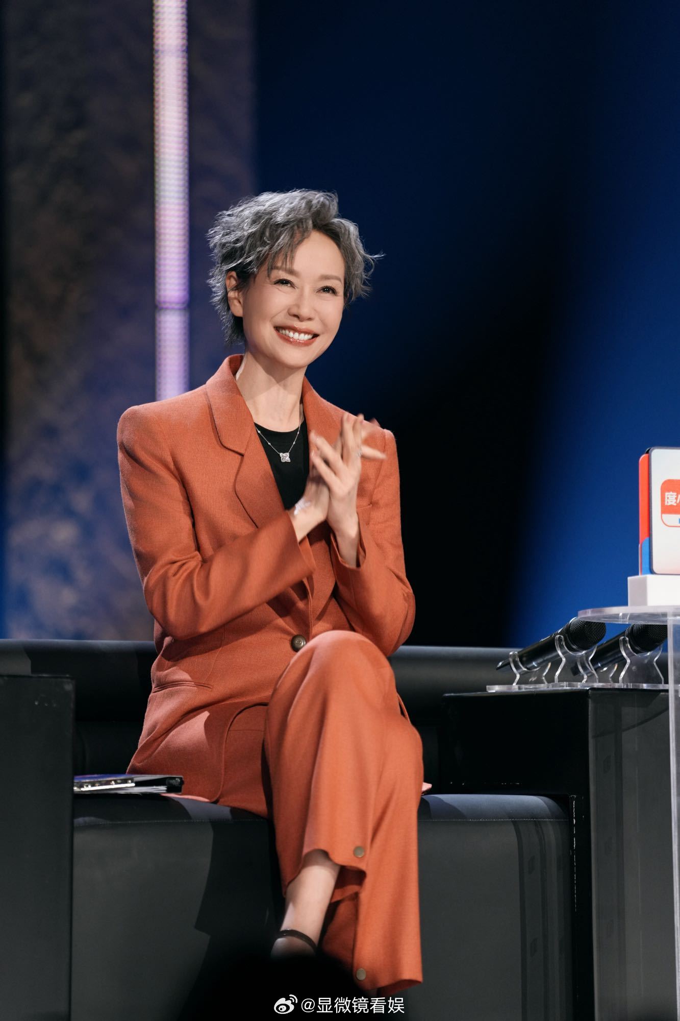“追梦这件事，从来都不晚。”叶童出实体专辑了 首张个人实体专辑《童》即将于明日1