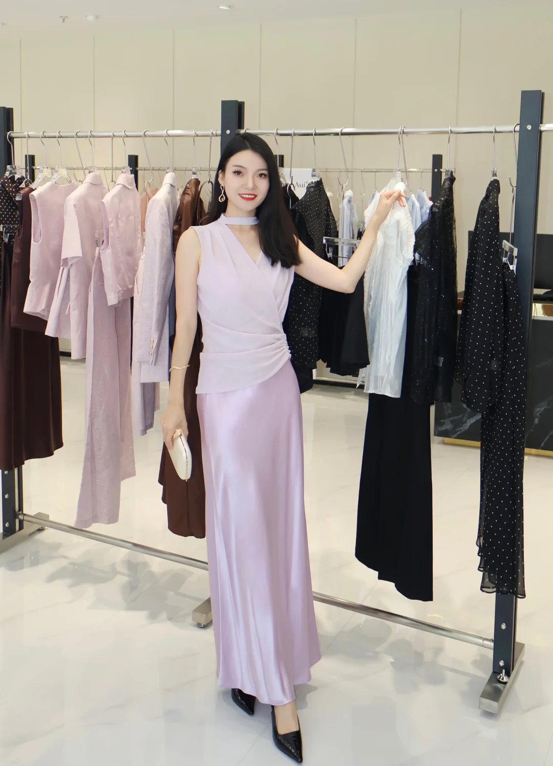 广州通勤女装店太戳职场女生