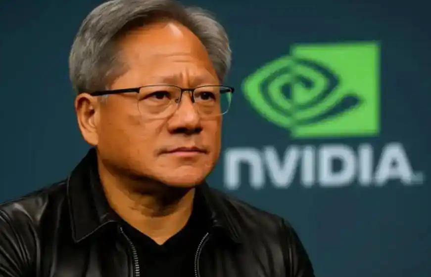 黄仁勋点破西方“犬儒主义”心病：中国为何能在AI竞赛中跑赢美国？

英伟达CEO