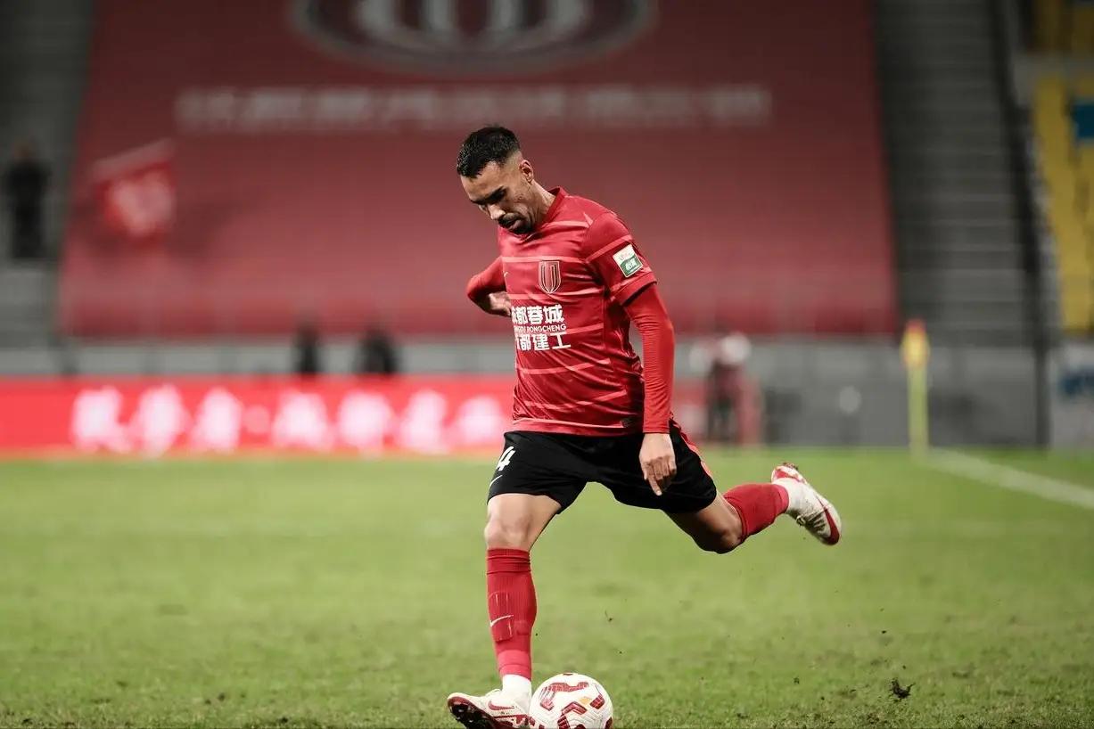 德尔加多下赛季去哪？
德尔加多在蓉城的表现，没有得到认可，下赛季蓉城肯定不会租借