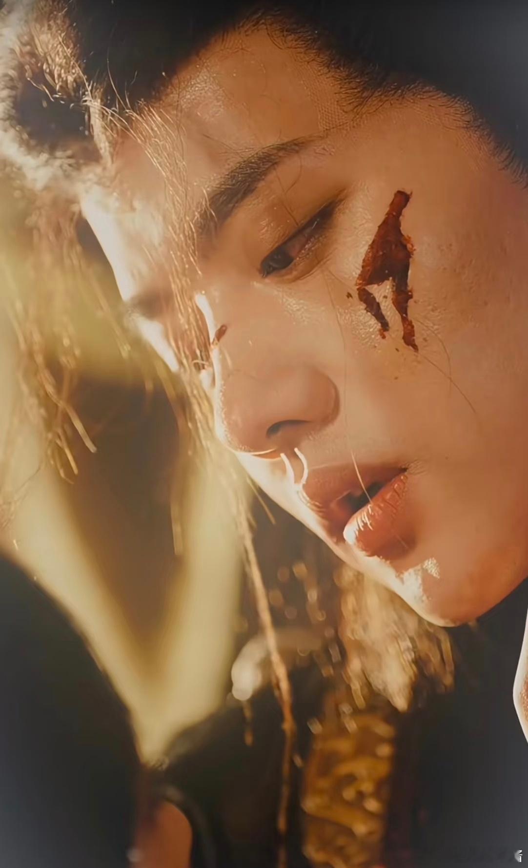 女主强制爱男主强制恨  女主前世被渣男伤透，重生后对男主死缠烂打。男主满心猜忌疯