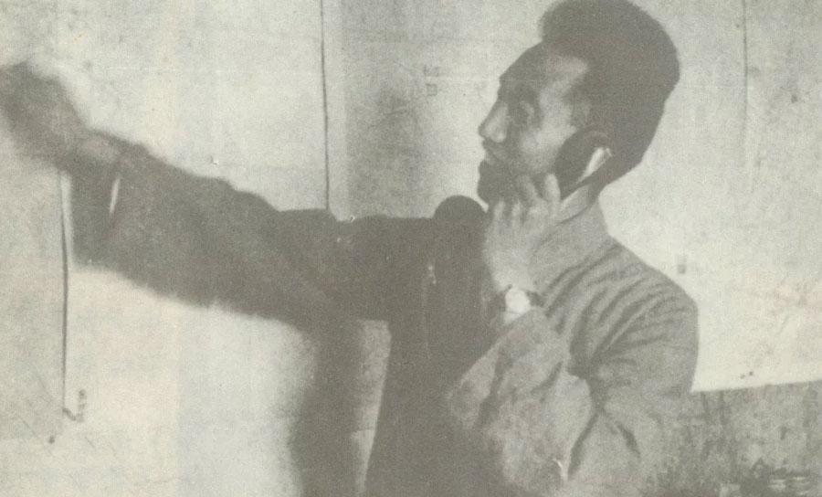 1948年徐向前兵锋太原东山，毛主席紧急发电：立刻停止进攻，以免傅作义趁乱逃走