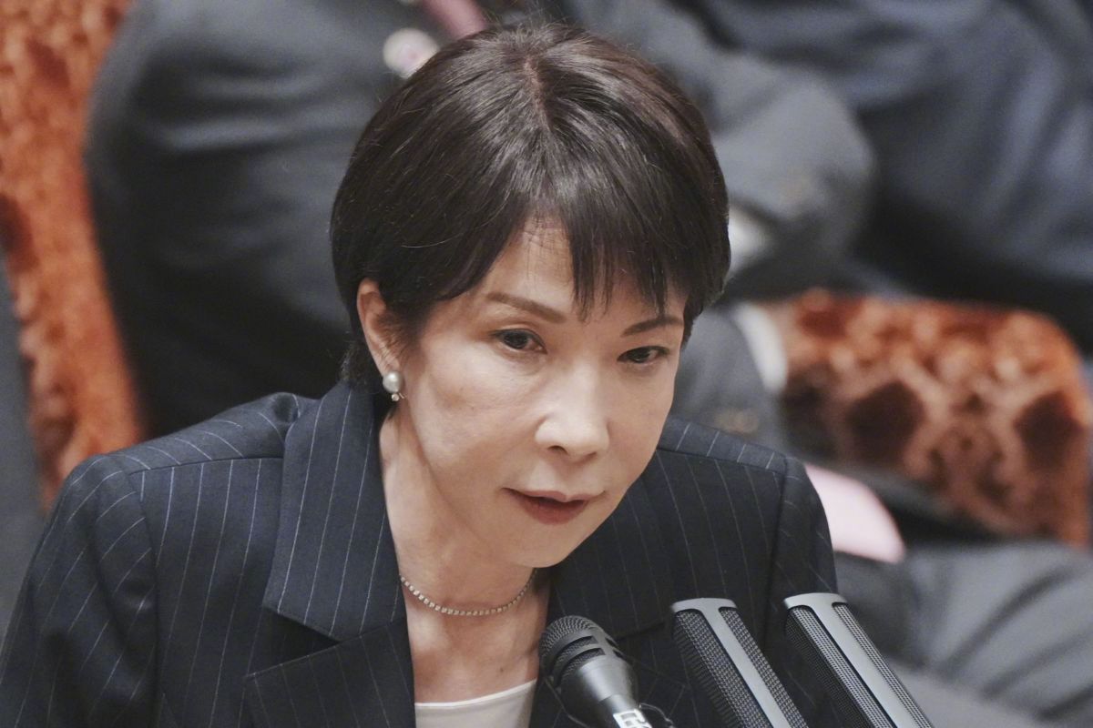 #日本民众要求高市政府道歉#【日本民众要求高市政府就自卫官强闯中国使馆事件道歉】