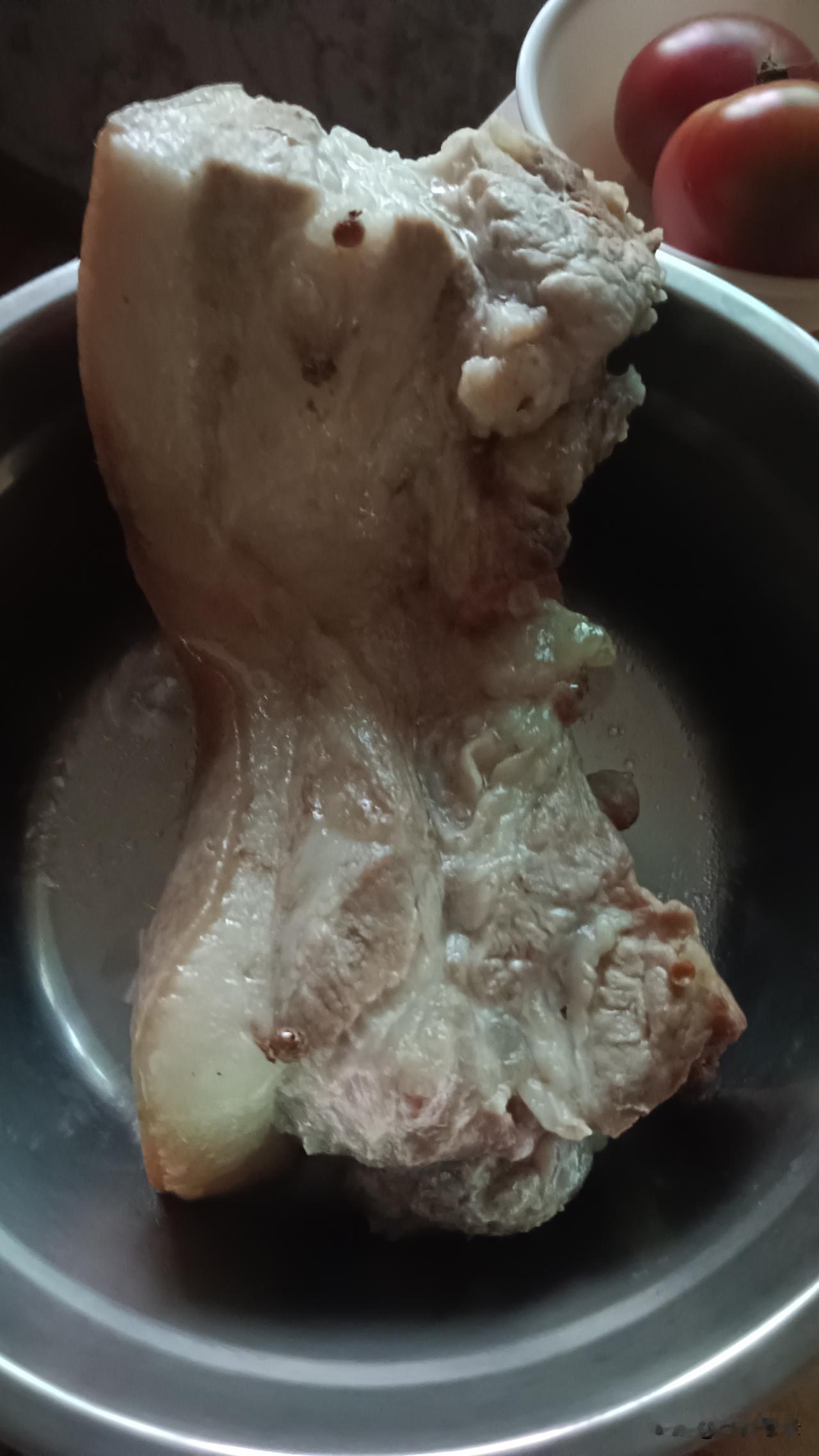 要吃这样的肉，要这样吃肉，这样才解馋，这样才健康。
不吃肉，或不敢吃肉，都是不对
