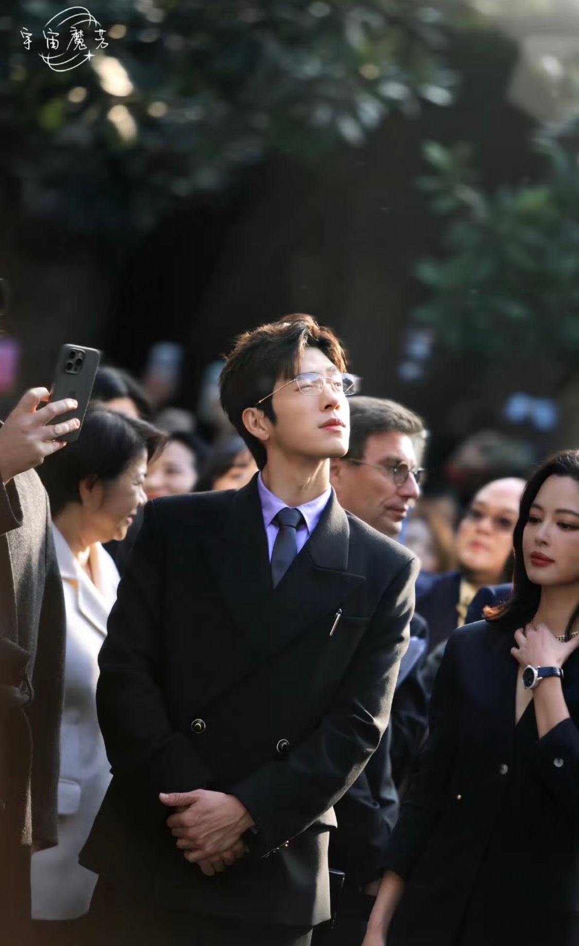 井柏然胡巴一日为母终身为母啊啊啊我求你了井柏然你就宠胡巴吧网友：妈妈真洋气（胡巴