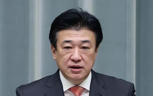 死磕中国，顽抗到底！针对中方海警亮剑台岛以东海域，日本官房长官木原稔紧急召开记者