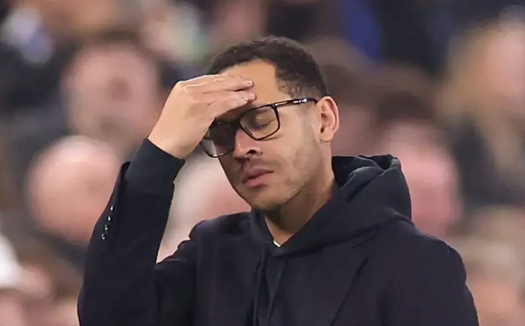 再次换帅？切尔西遭遇四连败，罗塞尼尔带队19场10胜2平7负英超英超联赛 北京时