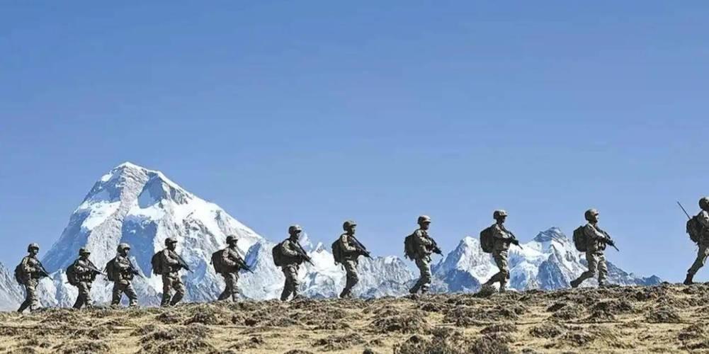 东西两线牵制印军数十年，印度兵力安排长期呈现前轻后重格局，以关键点位为核心，采取
