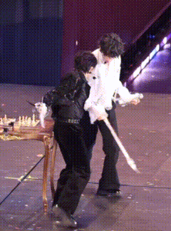 橹穆批洗飞了，跳的差说是为了穆屈膝，忘了王橹杰四代考核每项都垫底，来自天堂的魔鬼