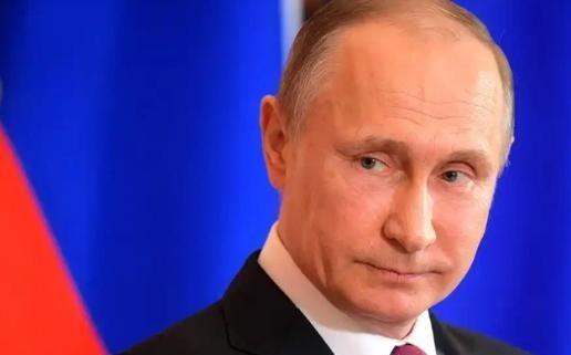 俄罗斯向中国发出了最高级别的“生存预警”！普京用两年被西方“扒皮抽筋”的惨痛代价