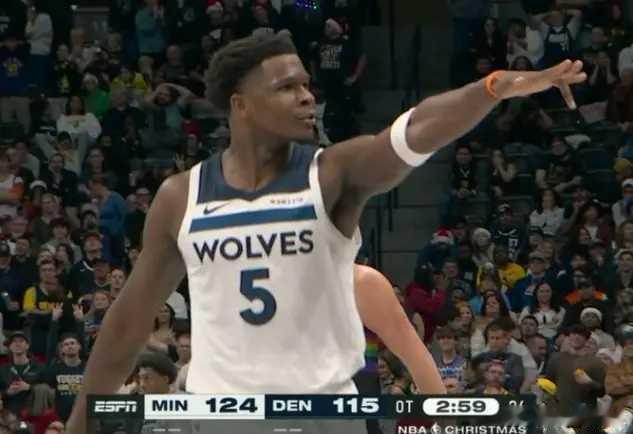 华子暴脾气来袭，指谁骂谁！12月26日圣诞大战森林狼以138-142输给了丹佛掘