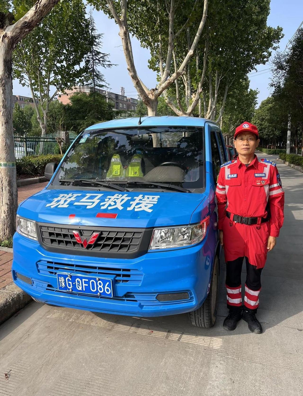 获嘉斑马救援冯庄中队  给大家拜年啦！感谢全体队员一年来的坚守与付出，危难时刻显