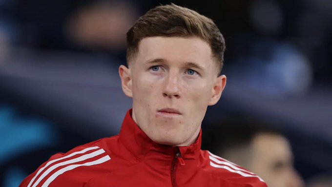 Ben Jacobs曼联正在争夺埃利奥特安德森，曼城是他们唯一的直接竞争对手。虽