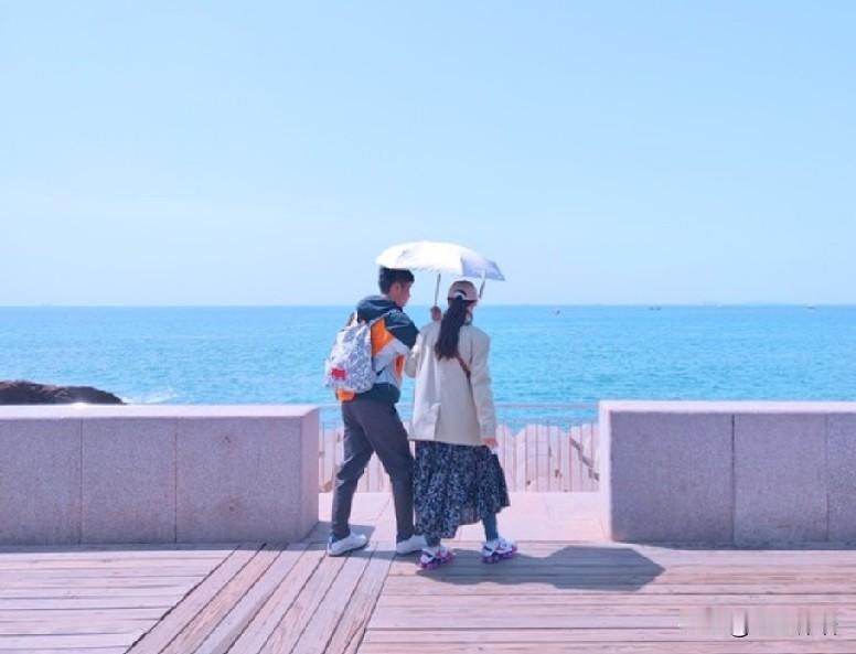 现在的2+1真猖狂，竟敢登门打原配，后来咋样？

7月9日，贵州六盘水，一女子与