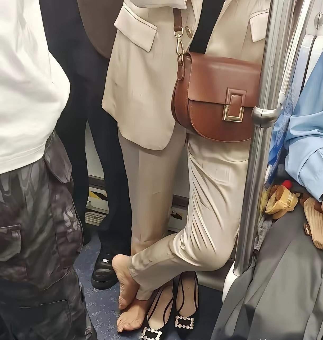 这包包是什么品牌
