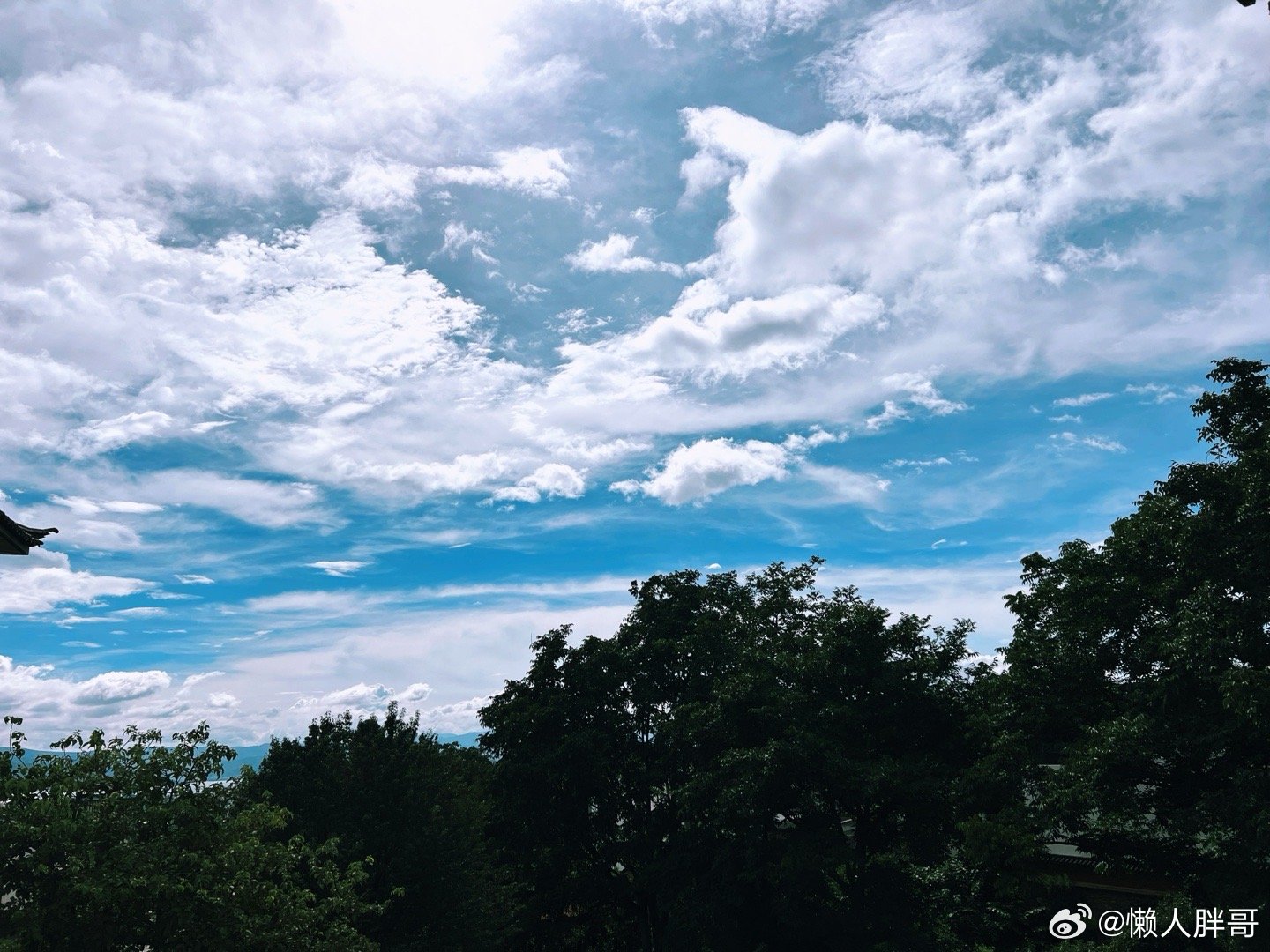 此时此刻 20260628。周日。五月十四。日上三杆太阳辣各大媒体平台播报的大雨