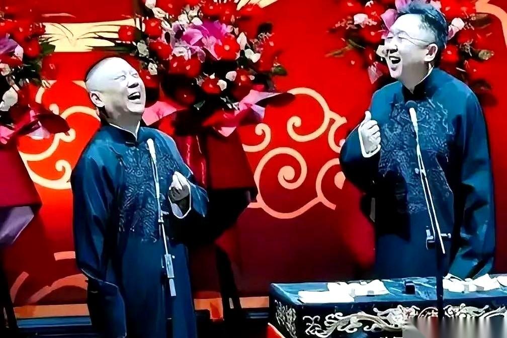 郭德纲前脚刚收拾行李飞去澳大利亚巡演，后脚杨议的点评视频又在网上准时开播了。只要