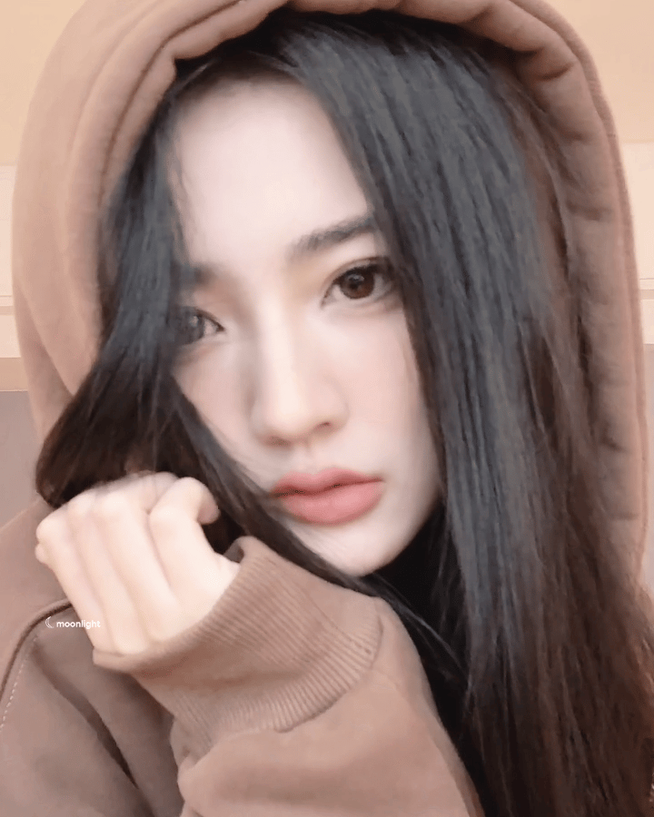 柿柿顺栗         🌰      徐璐