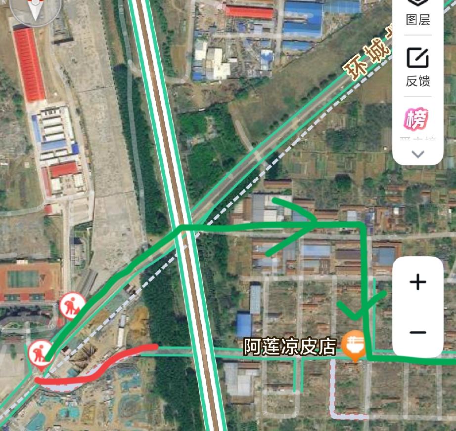 青岛市城阳区环城北路大周村地铁站南侧通往大周村的路口已经封闭，过往车辆注意绕行！