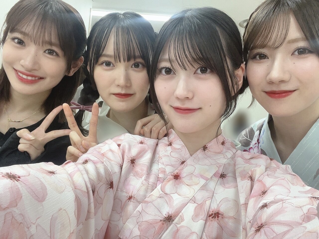幸阪茉里乃「幕張では浴衣を着ました♡ピンク珍しいねって何人かの方に言われたんです