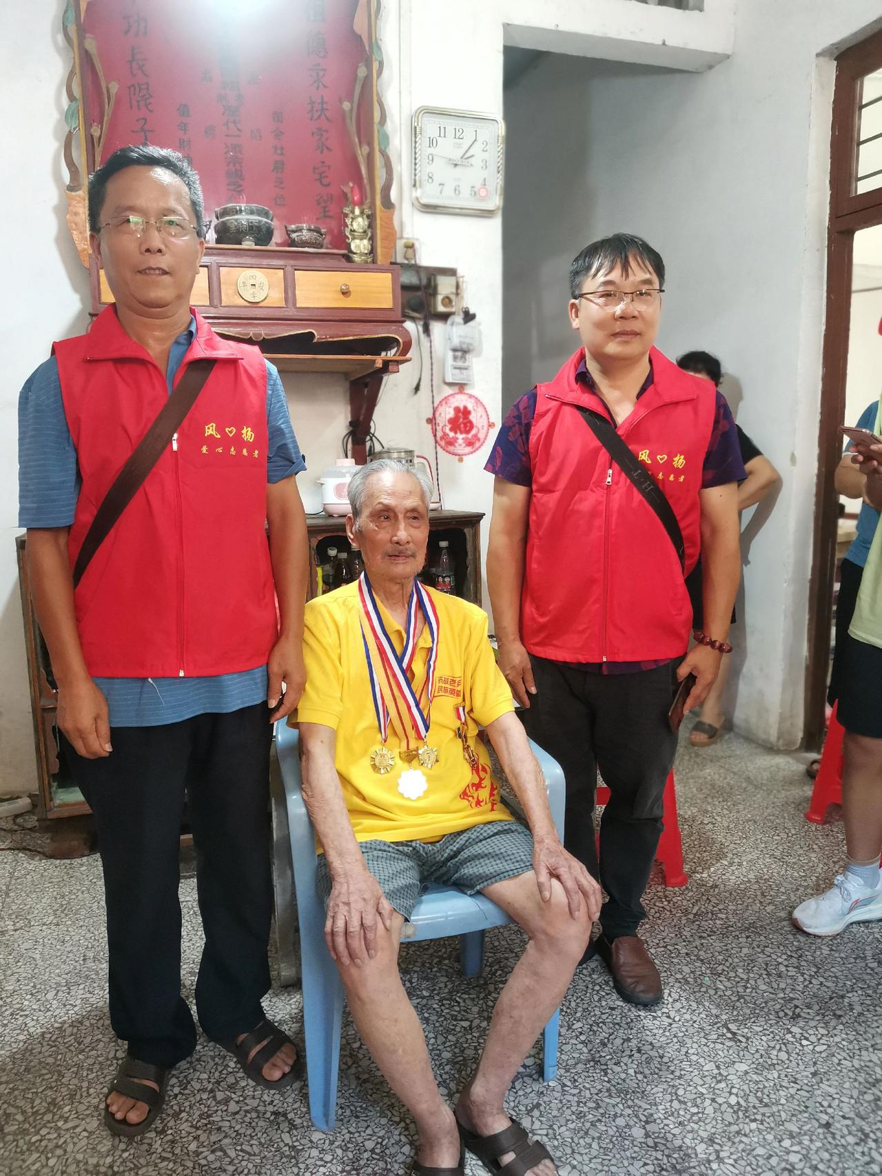 向抗战老兵致敬。老兵故事·精神永续 抗戰老兵