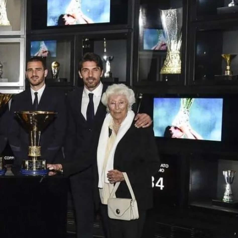 玛丽亚·索莱·阿涅利（Maria Sole Agnelli）辞世。她是贾尼·阿涅