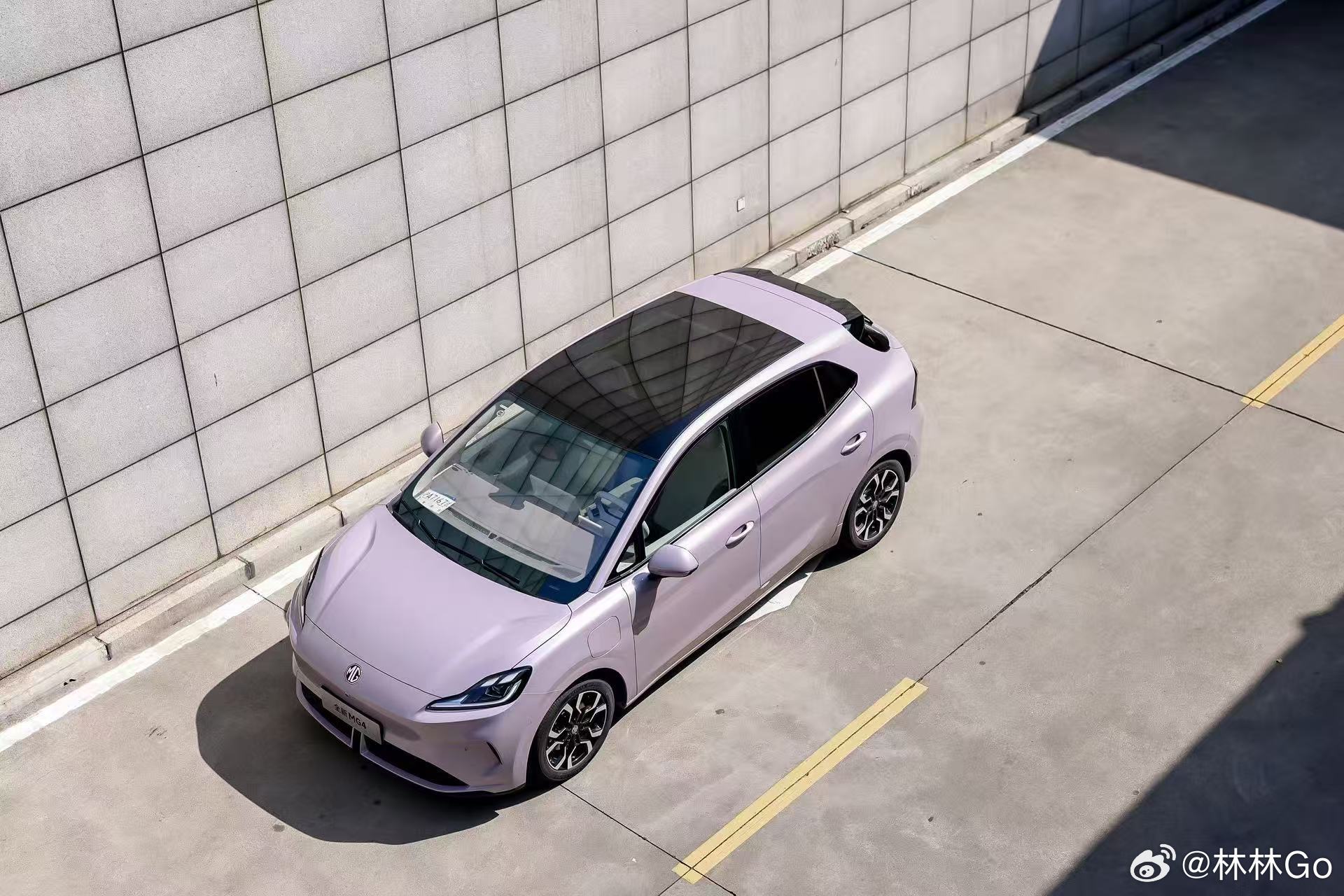 2025年车市是真的卷，上市新车超过了150款，看着选择丰富，但能真正稳住销量、