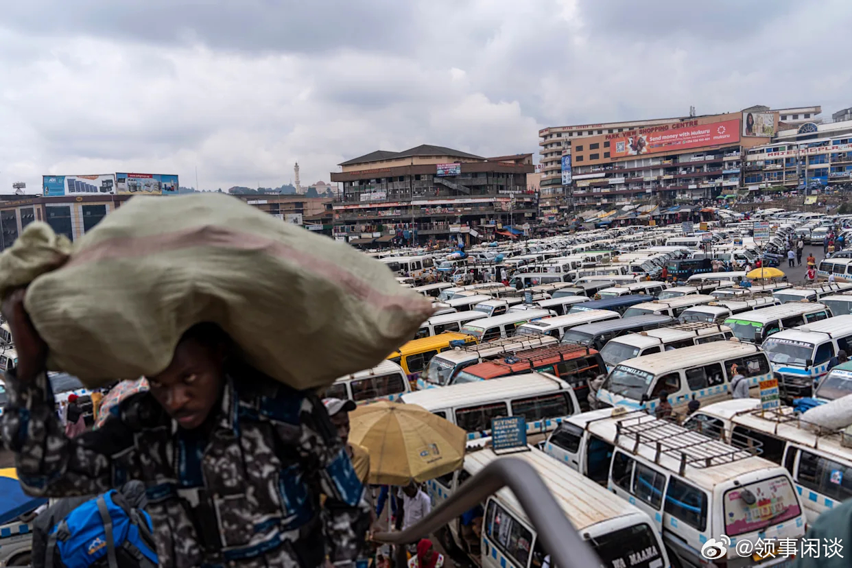 【律师称，首批12名被美国遣返者抵达乌干达】[遣返通常是送回上一站或原籍国，这哪