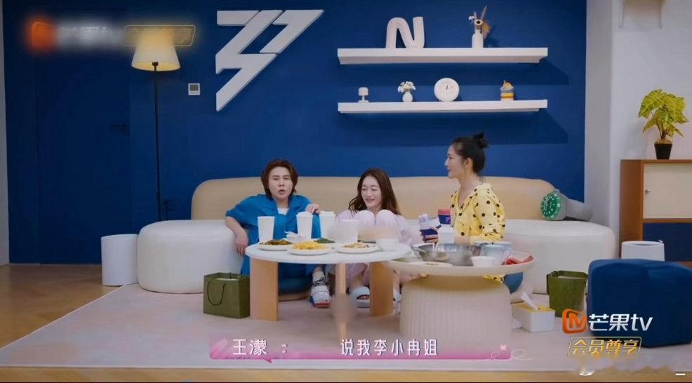 王濛霸气维护李小冉王濛为李小冉放狠话乘风2026 王濛为李小冉强势站台，直言“谁