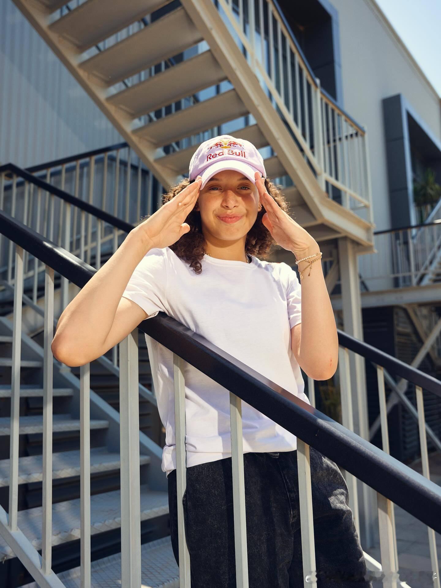 汉娜高达：Casual.👾 