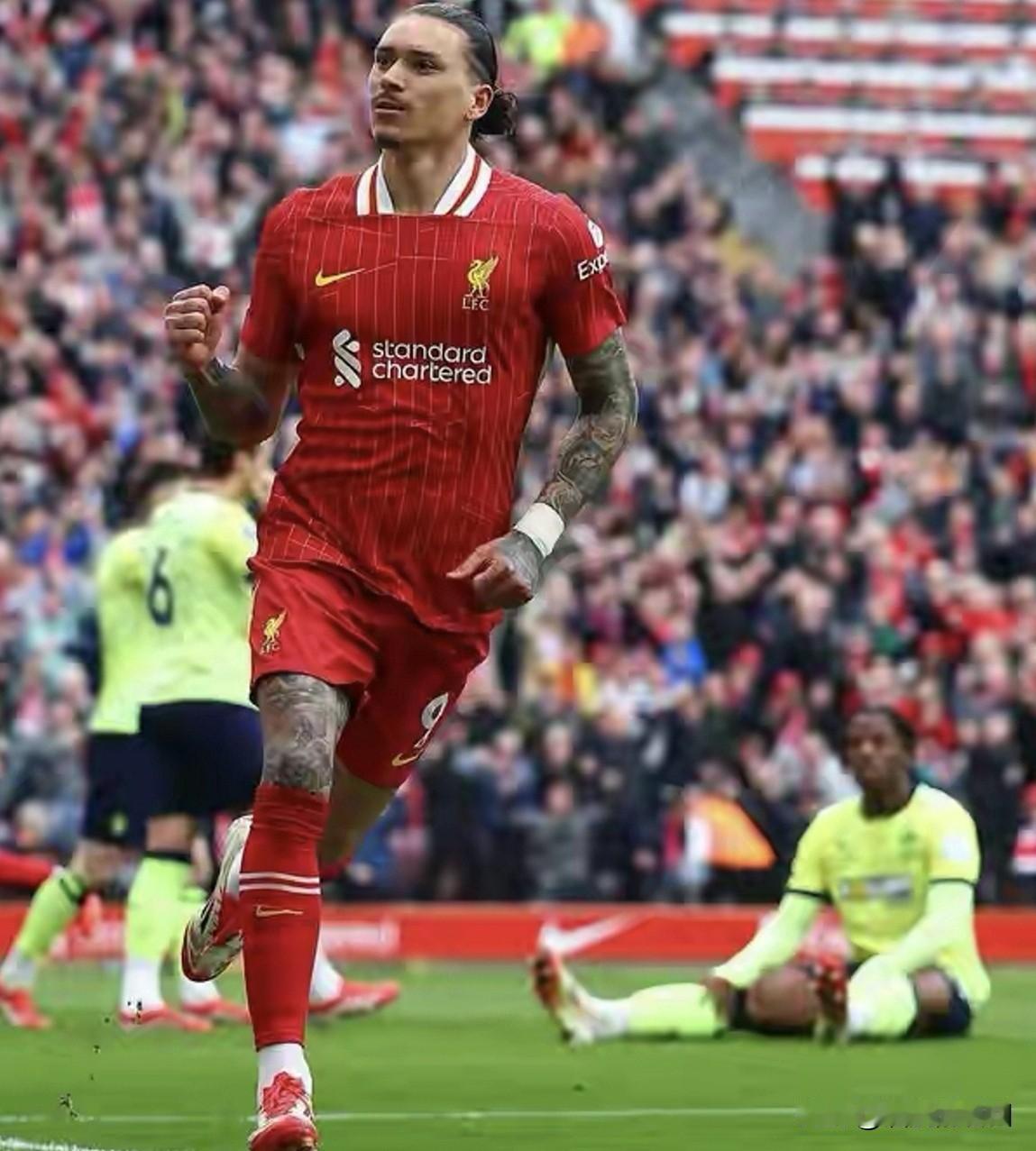 煮熟的鸭子飞了！
英超联赛第15轮利物浦客战利兹联，
在两球领先的情况下，
却在