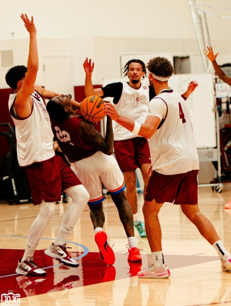 NBA[超话] 杰伦威更新社媒晒训练组图 亚历山大点赞 ​​​