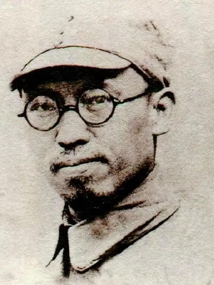 罗荣桓有个弟弟叫罗湘，从黄埔军校毕业后加入了国民党的部队，罗荣桓曾写信让他脱离国