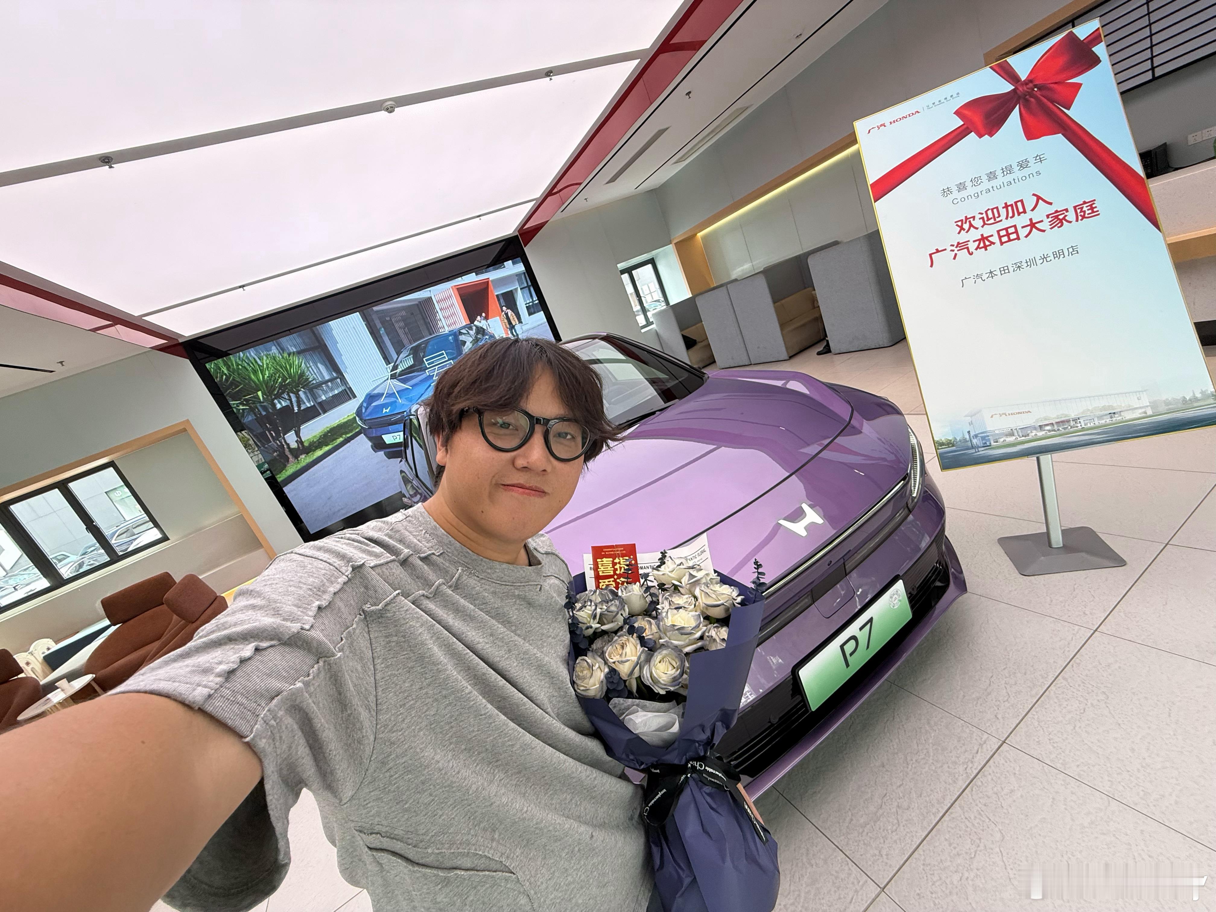工作室搬到汽车城以后方便不少主流热销的汽车品牌步行只需要几分钟提车半个小时就能搞