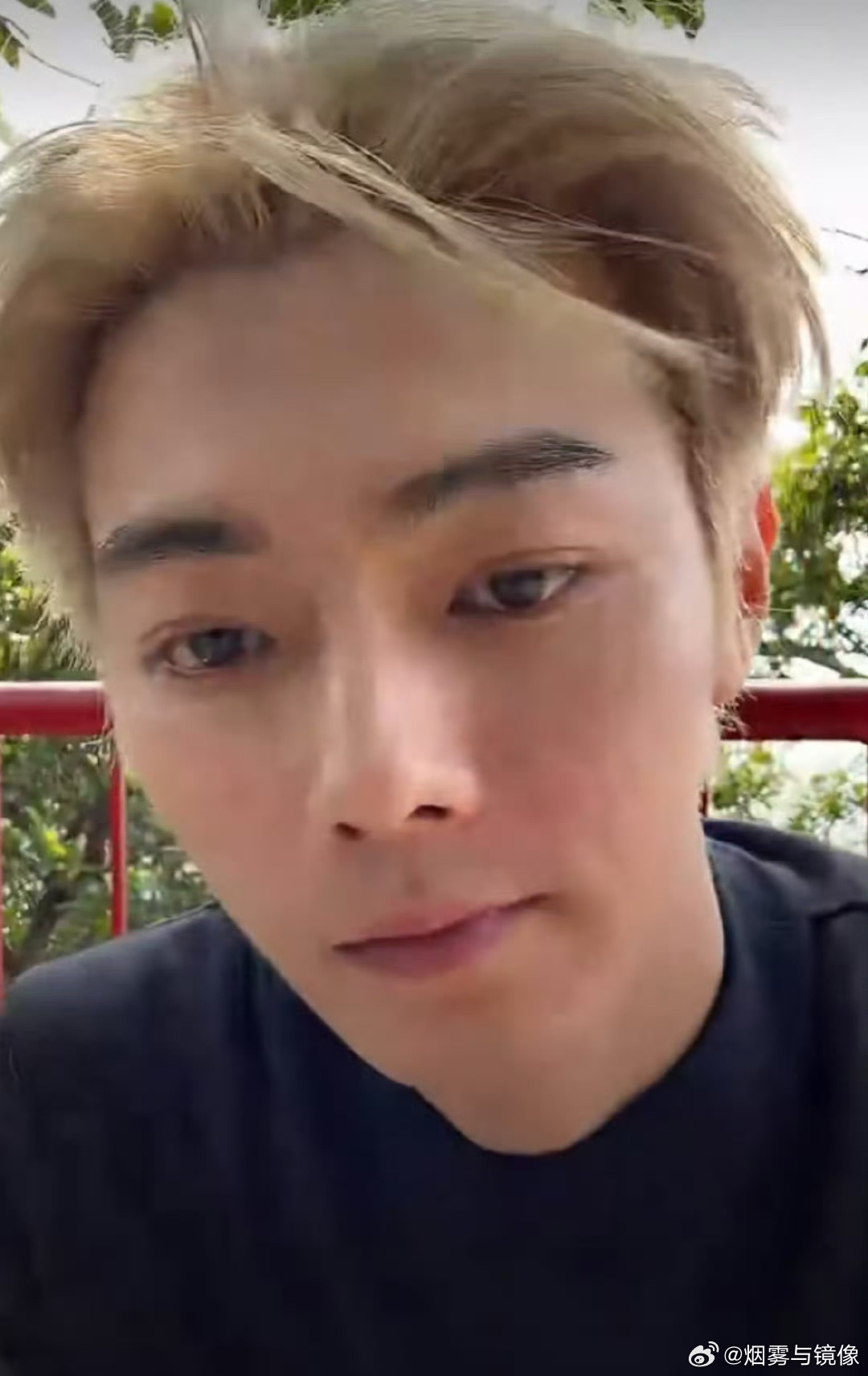 许凯自曝左脸曾缝过八针许凯自曝左脸缝过八针，但是具体哪一年已经忘记了，而且打麻醉