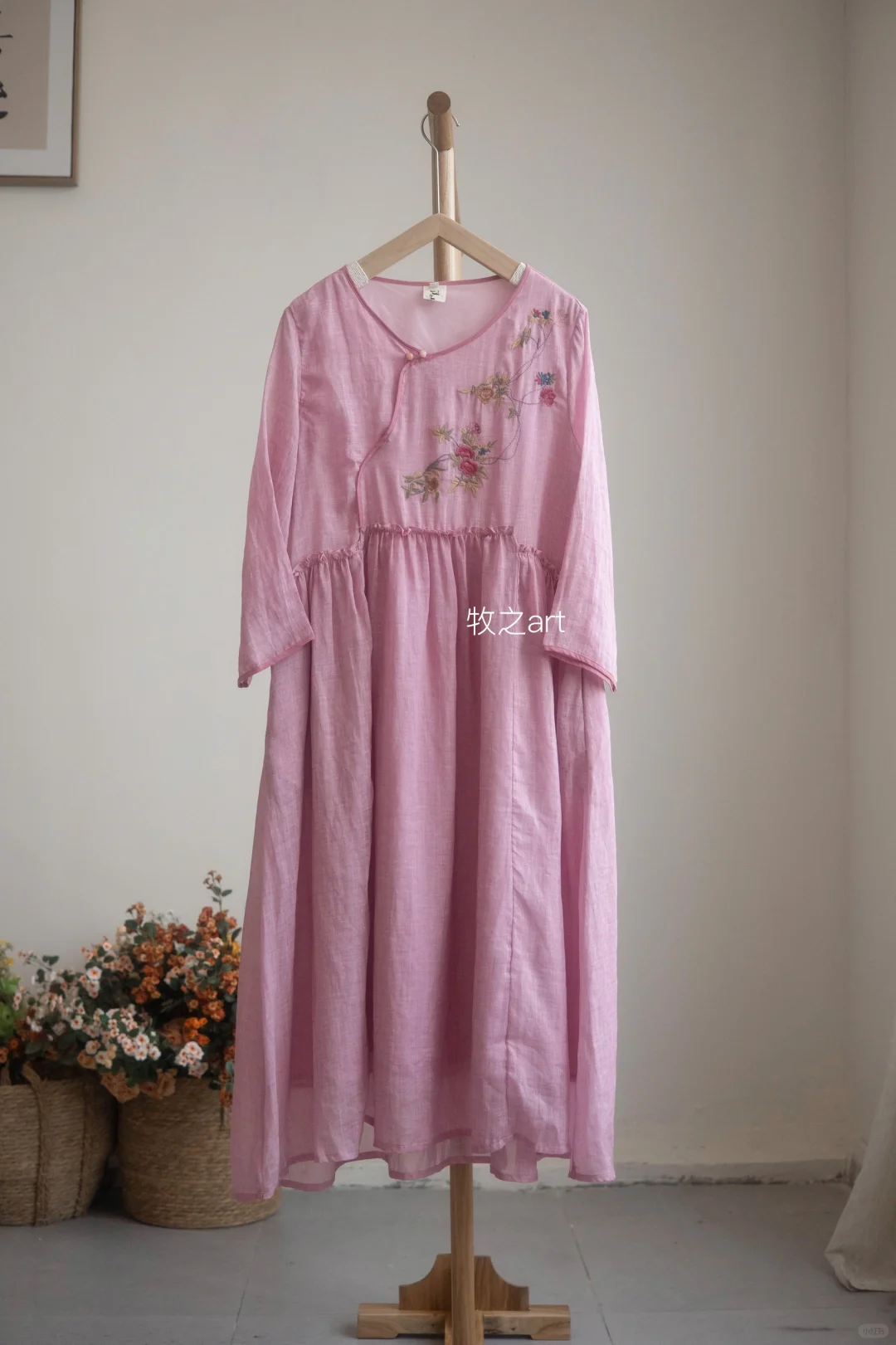 花坊少女｜苎麻刺绣连衣裙