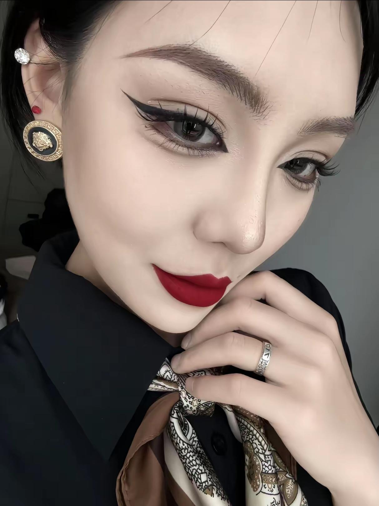 怎样的女人才算有气质[kiss]