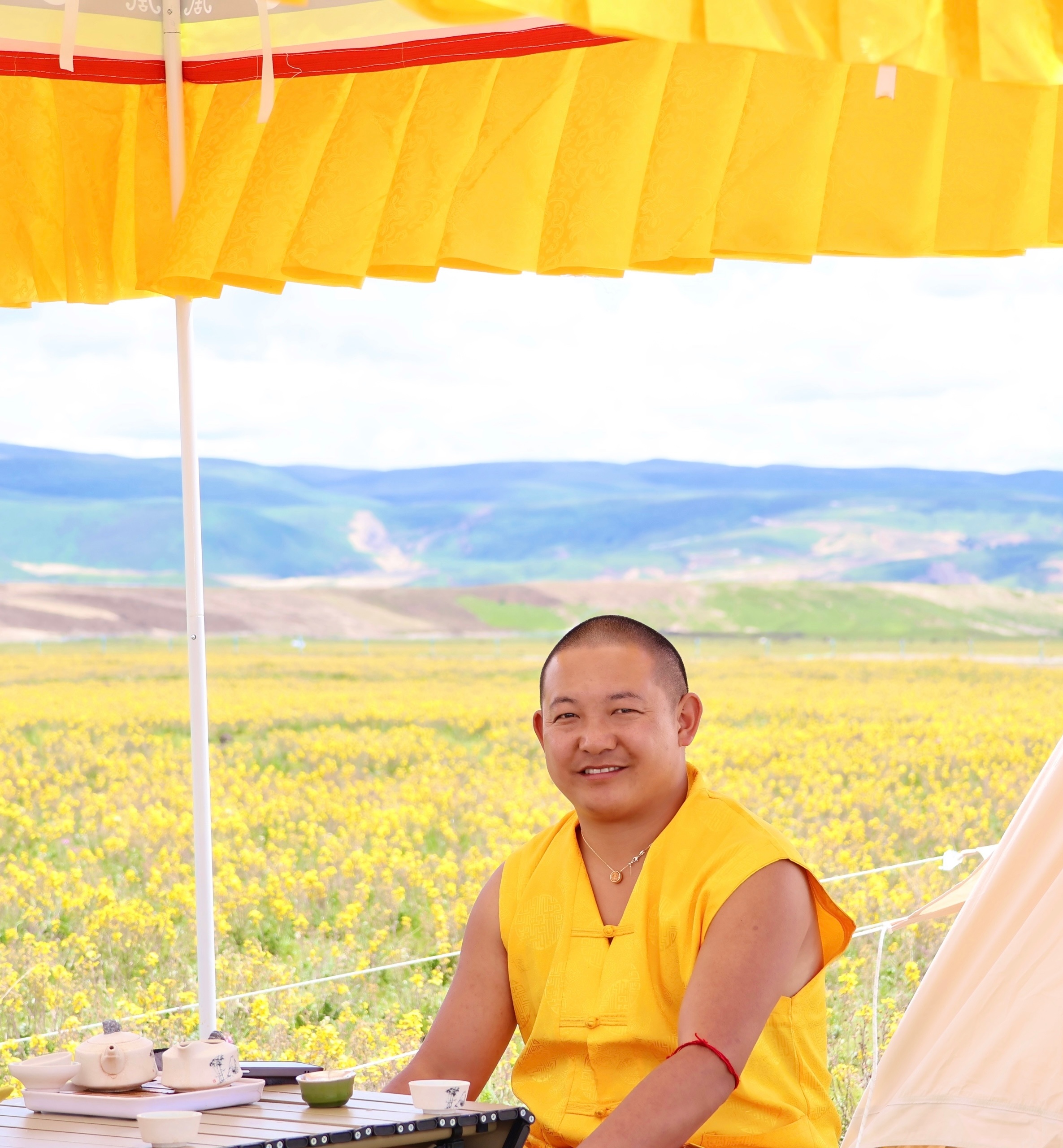 人经常会错误地理解别人的好意，人家明明是帮助你，你却觉得他是在骂你，那只会让自己