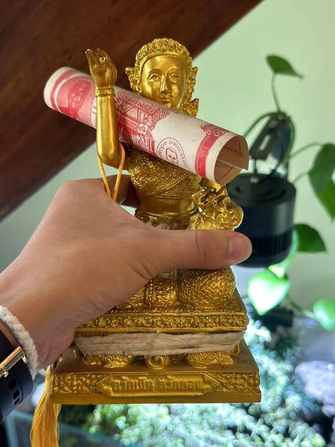 古巴API哇供奉型招财女神，做12尊。收藏饰品 ​​​