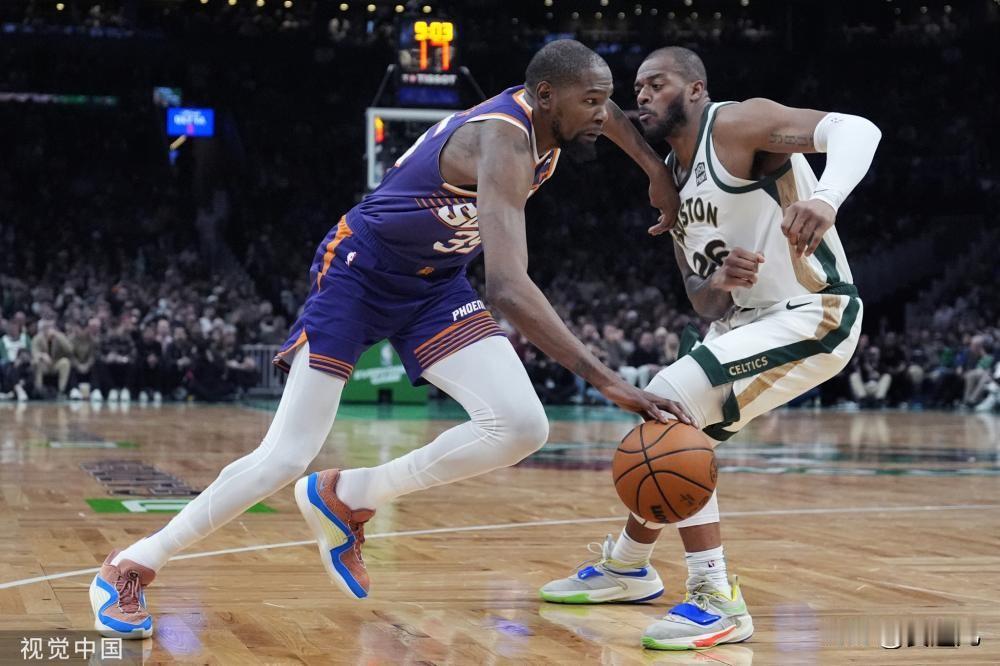 杜兰特20分 绿衫军25记三分射落太阳
北京时间3月15日，NBA常规赛，凯尔特