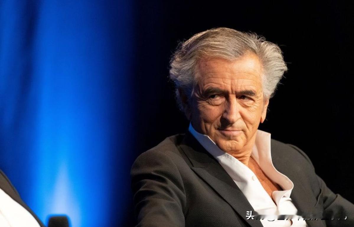 法国知名学者和活动家表示，整个欧洲都是俄罗斯的目标！
12月6，晚间看点，

据