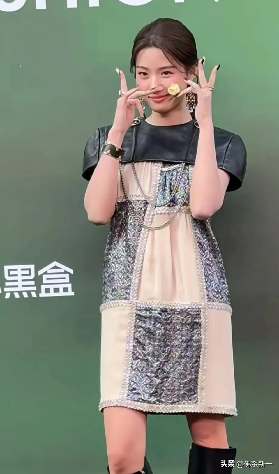 不是vogue红毯也太松弛了吧
龚俊直接化身软萌小画家，卢昱晓全套上万lv穿成了