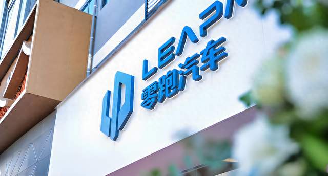 2019年才交车，零跑销量却赶超斯巴鲁，靠平台出海救活欧洲车企？