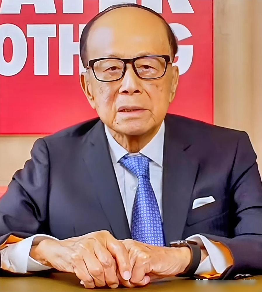 李嘉诚这波228亿美元出售全球港口的神仙操作，直接把巴拿马运河的“咽喉要道”摆上