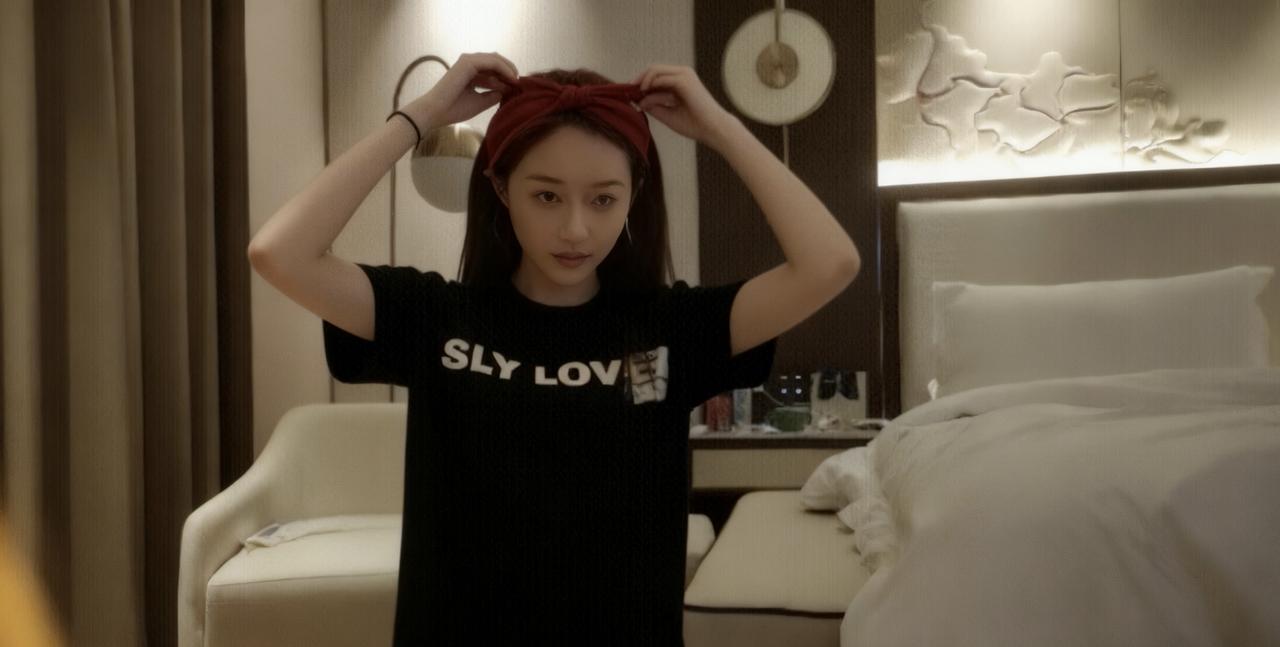 青春合集8️⃣
高中美少女写真风格，甜酷又不失青涩感～