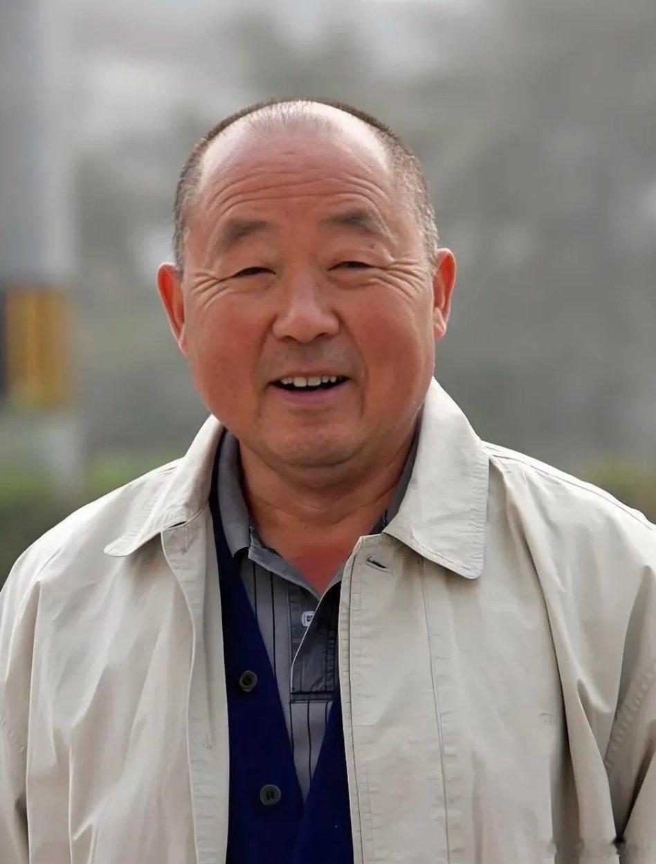 不张扬却很会演，称得上老戏骨了，骨子里的都接地气的好演员……《瞧这一家子》，《别