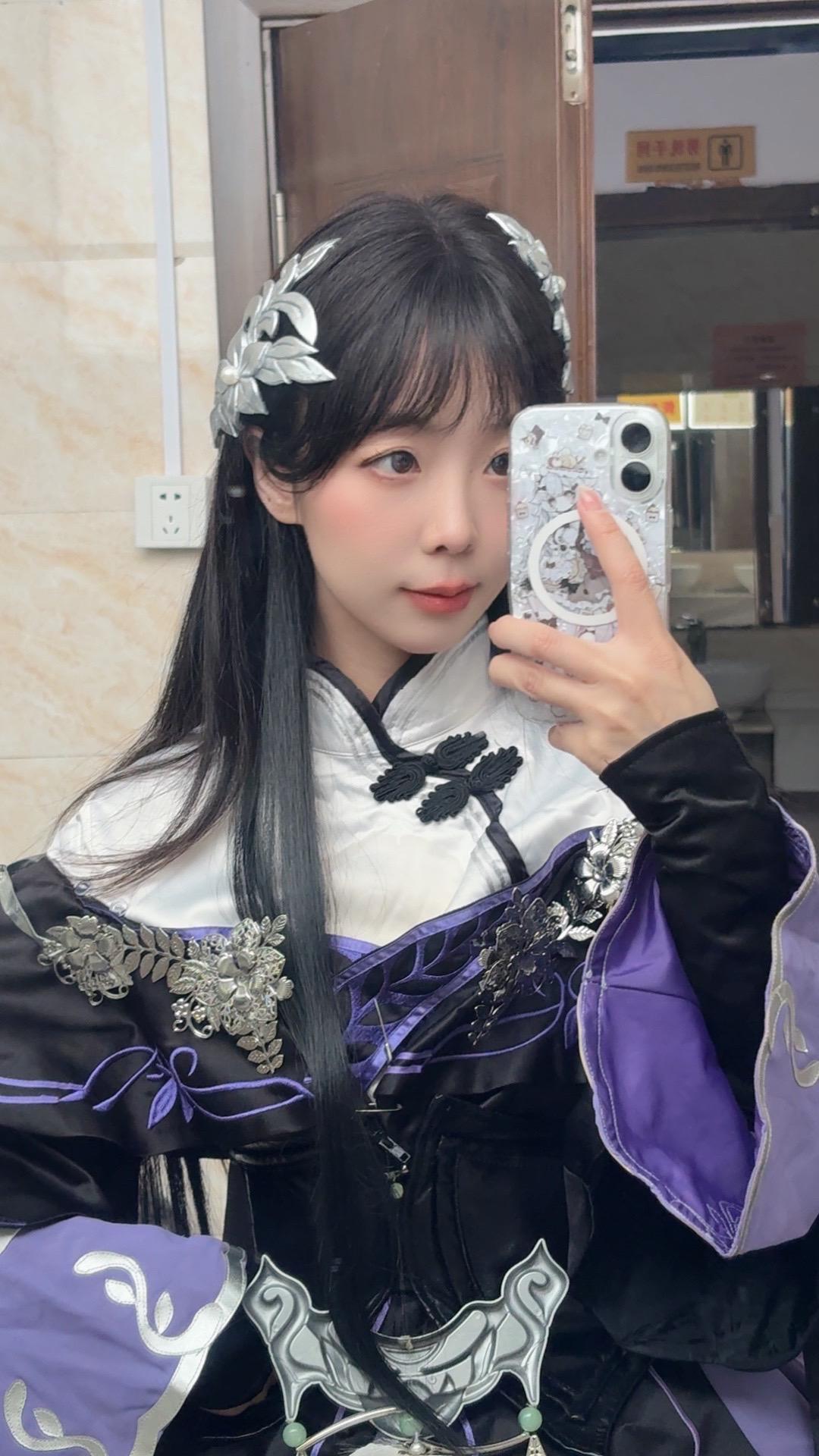 平时都看我拍剑三，今天看看我出剑三呗？袖子没带的时候拍的！！嘻嘻 可惜...