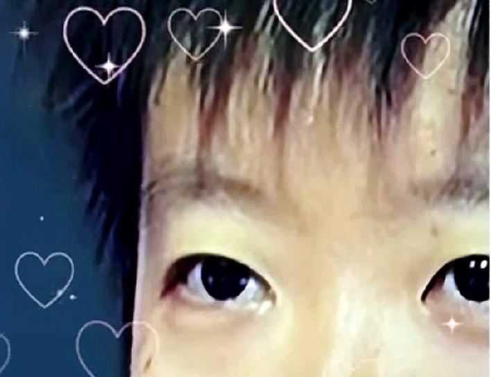 这话真说到心坎里了。
莎莎给自己写的这段，实在太通透。
说白了，生活里多少人能把