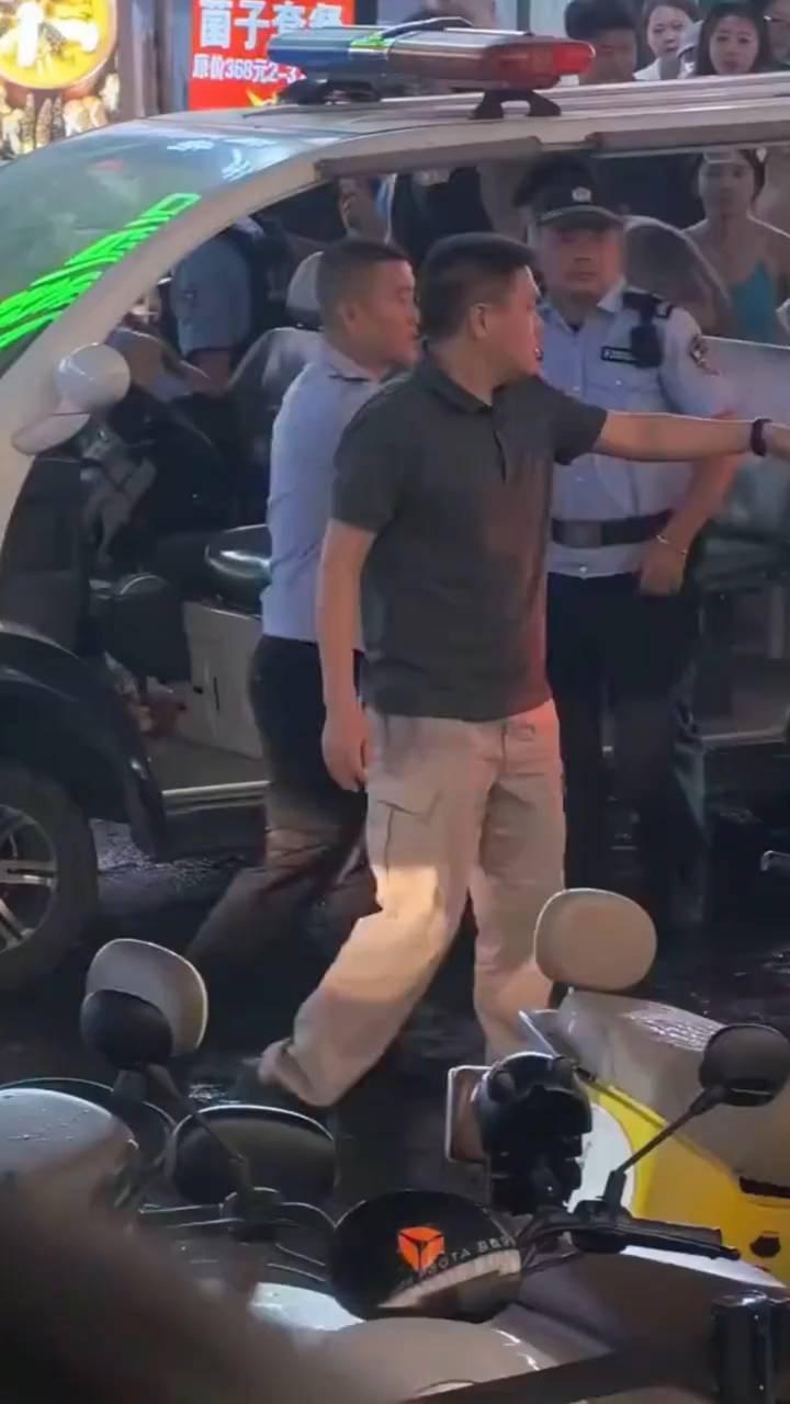 帅气，祝大家母亲节快乐。